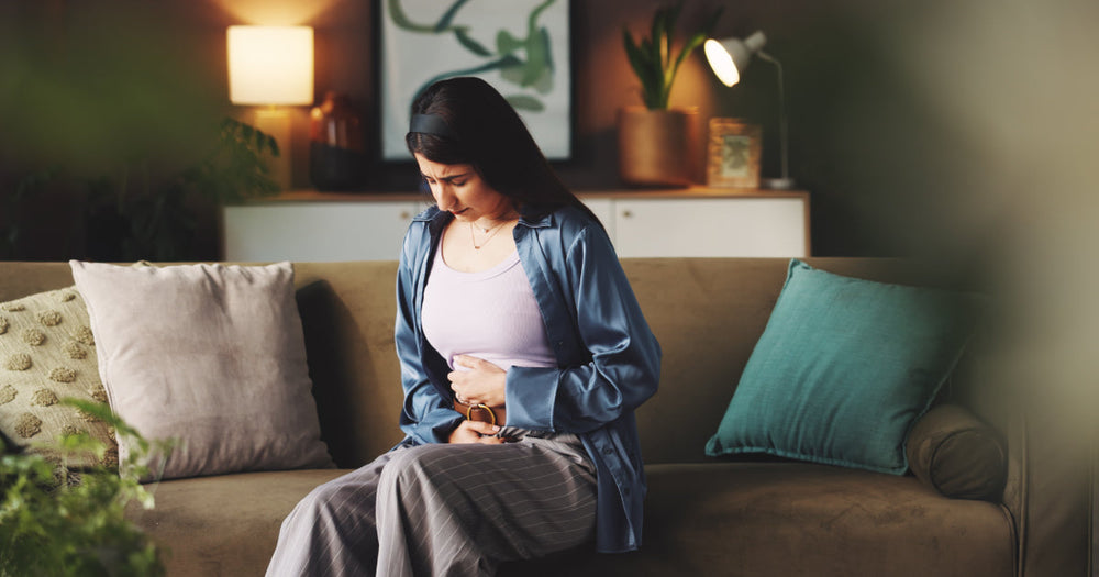 Hoekom Voel Ek Meer Opgeblaas Saans? Die Hormonale en Spysverteringskakel