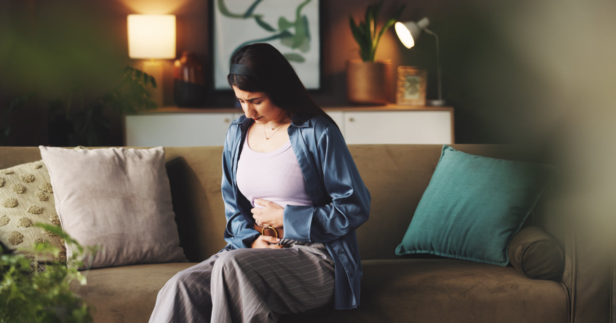 Hoekom Voel Ek Meer Opgeblaas Saans? Die Hormonale en Spysverteringskakel