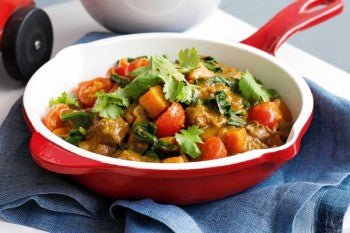 Lamb curry with sweet potato, cherry tomatoes & spinach