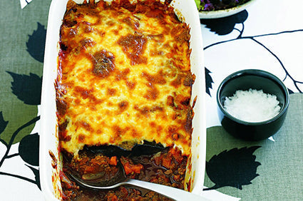 Savoury mince eggplant bake